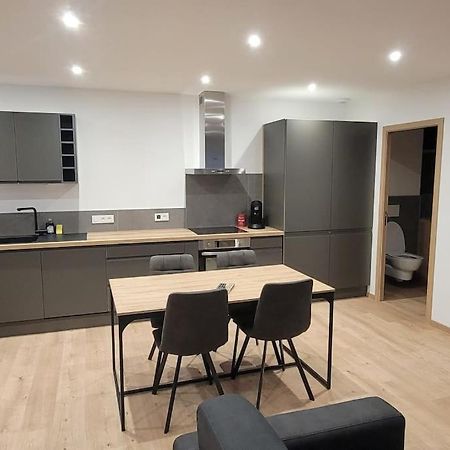 Superbe Appartement T2 Climatise, Idealement Situe Ужин Экстерьер фото