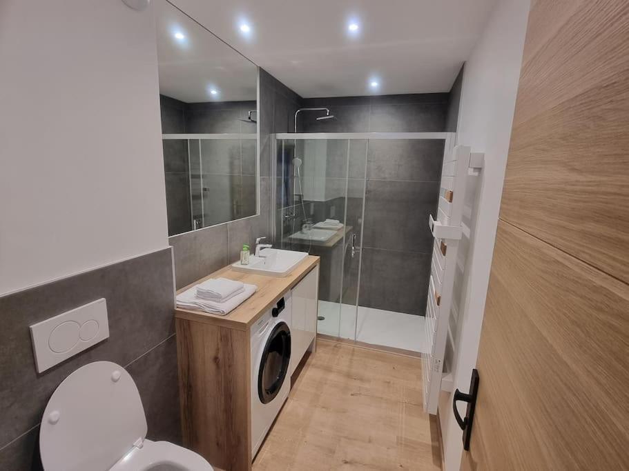 Superbe Appartement T2 Climatise, Idealement Situe Ужин Экстерьер фото