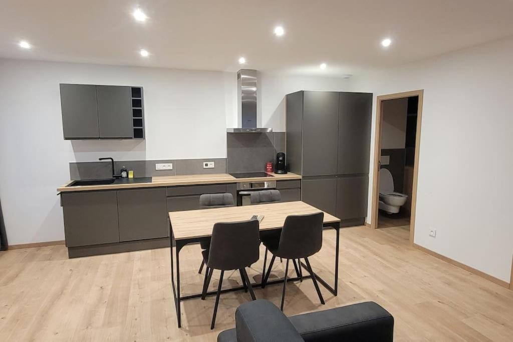 Superbe Appartement T2 Climatise, Idealement Situe Ужин Экстерьер фото